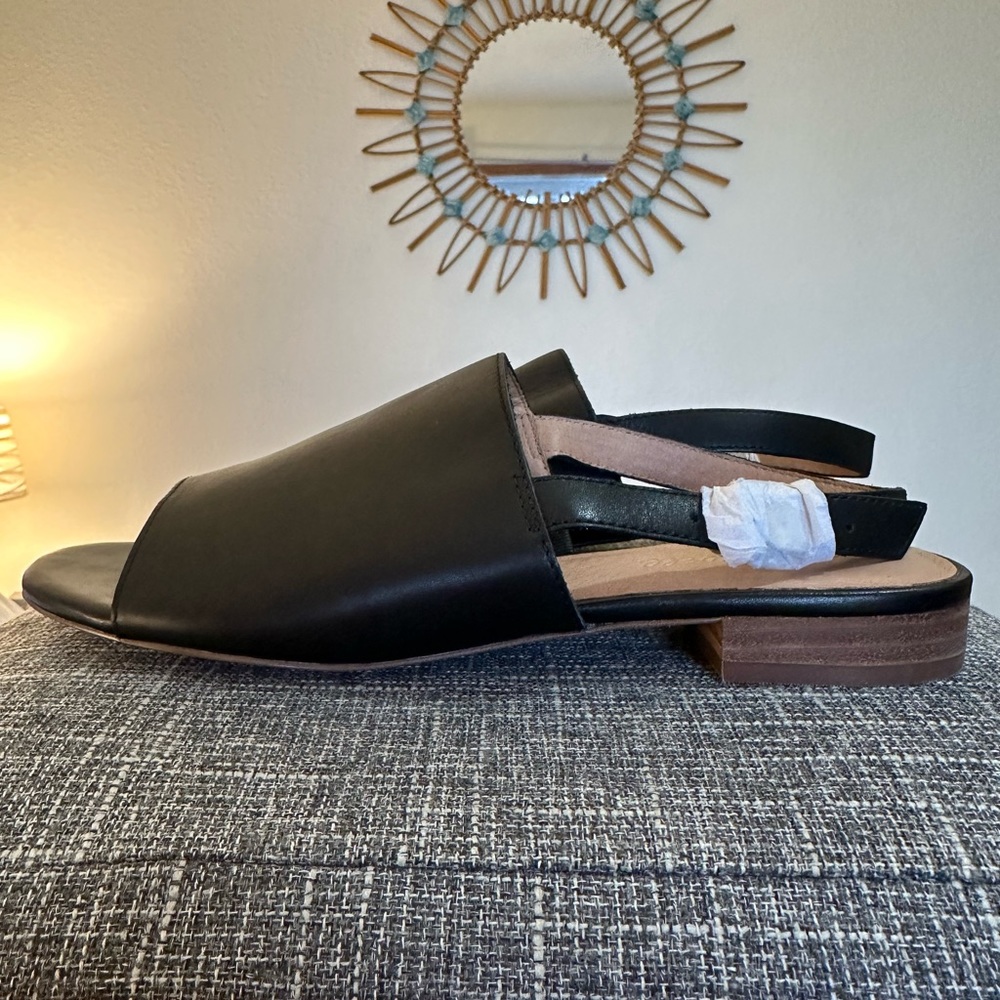 Madewell The Noelle Slingback Sandal in Leather